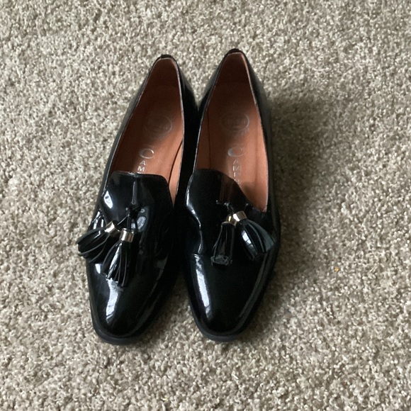 Jeffrey Campbell Shoes - Jeffrey Campbell Black Patent Tassel Loafers - Women